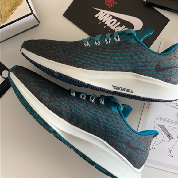 NWT Nike Air Zoom Pegasus 35 running shoes - Picture 6 of 8